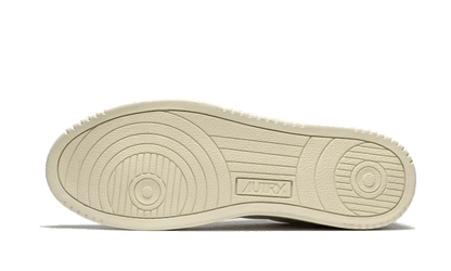 medalist-leather-suede-low-white-navy-socksforsport