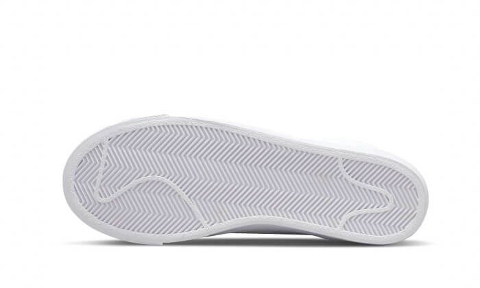 blazer-mid-77-double-negative-white-black-socksforsport