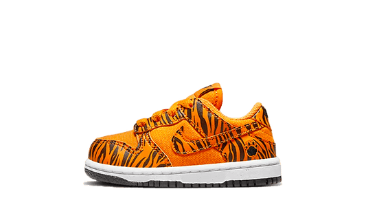 dunk-low-next-nature-ps-tiger-stripes-bb-td-socksforsport