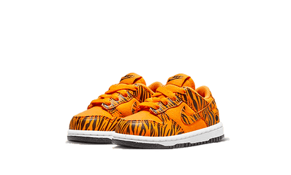 dunk-low-next-nature-ps-tiger-stripes-bb-td-socksforsport