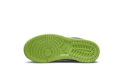 dunk-low-swoosh-shadow-iron-grey-enfant-ps-socksforsport