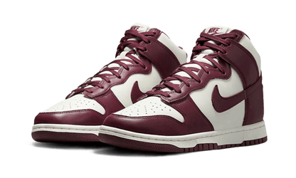 dunk-high-burgundy-crush-socksforsport