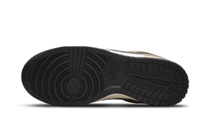 dunk-low-dark-driftwood-socksforsport