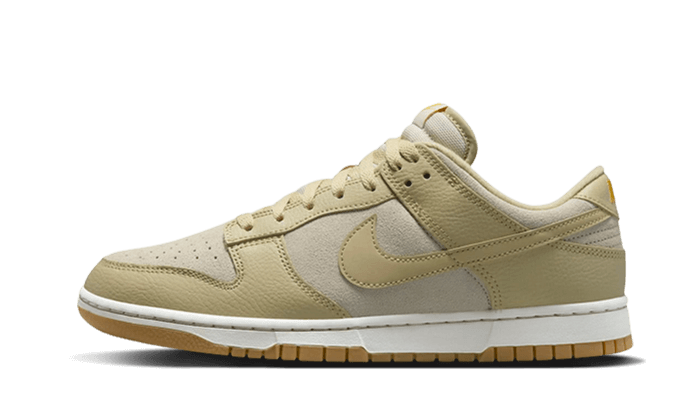 dunk-low-khaki-suede-gum-socksforsport