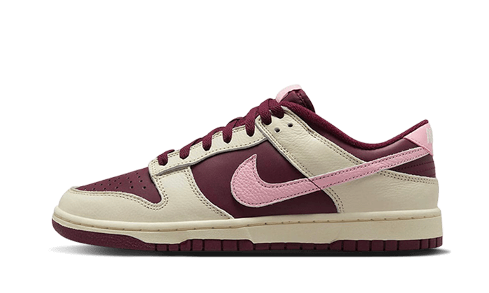 dunk-low-retro-prm-valentines-day-2023-socksforsport