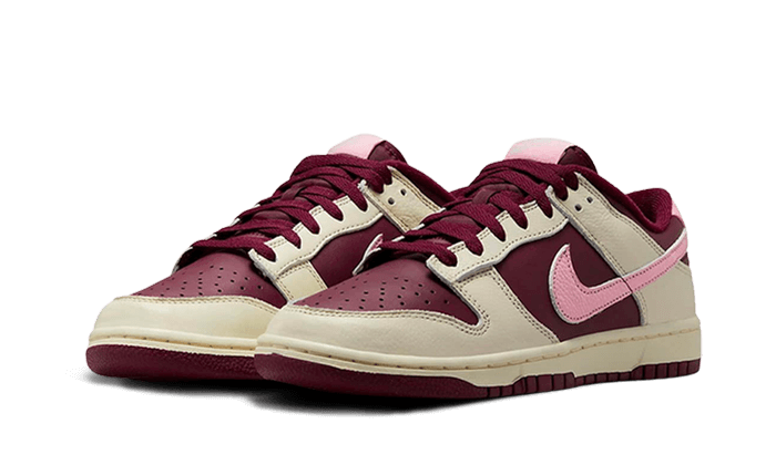 dunk-low-retro-prm-valentines-day-2023-socksforsport