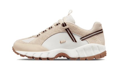 air-humara-lx-jacquemus-beige-socksforsport