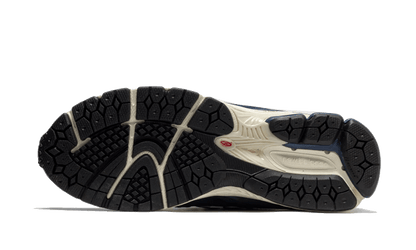 2002r-gore-tex-navy-arctic-grey-socksforsport