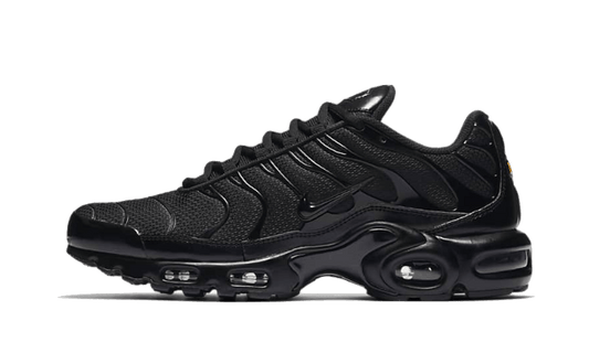 air-max-plus-triple-black-socksforsport