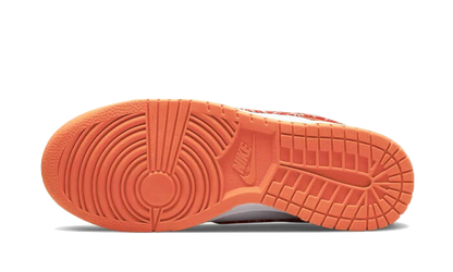 dunk-low-essential-paisley-pack-orange-socksforsport