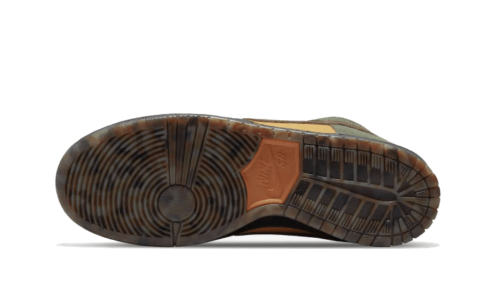 sb-dunk-high-passport-work-boots-socksforsport