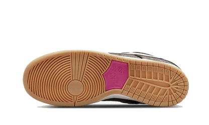 sb-dunk-low-paisley-brown-socksforsport