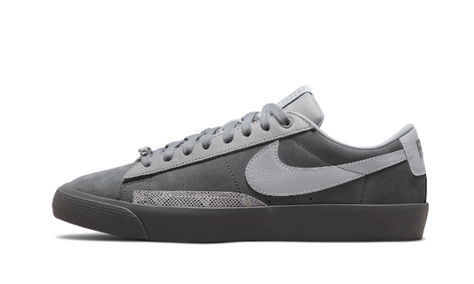 sb-blazer-low-fpar-cool-grey-socksforsport