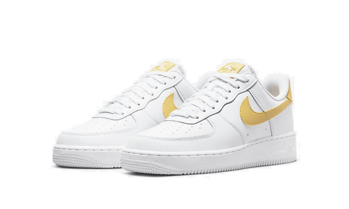 air-force-1-low-07-white-saturn-gold-socksforsport