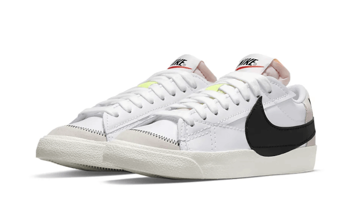 blazer-low-77-jumbo-white-black-sail-socksforsport