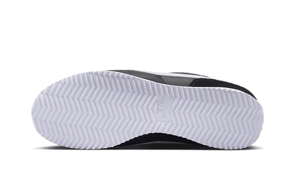 cortez-nylon-black-white-socksforsport