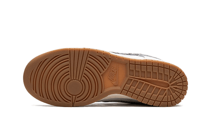 dunk-low-new-americana-washed-denim-socksforsport
