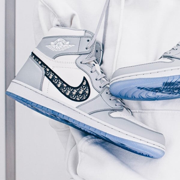 air-jordan-1-high-dior-socksforsport