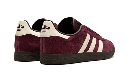 gazelle-maroon-chalk-white-socksforsport