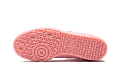 samba-pharrell-humanrace-pink-socksforsport