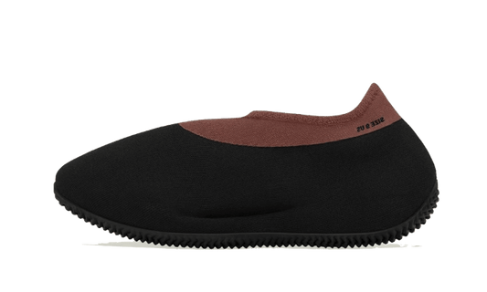 yeezy-knit-runner-stone-carbon-socksforsport