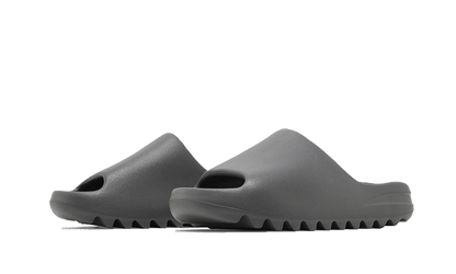 yeezy-slide-granite-socksforsport