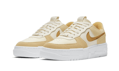 air-force-1-low-pixel-sail-tan-socksforsport