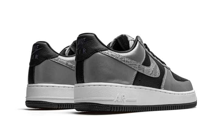 air-force-1-low-silver-snake-2021-socksforsport