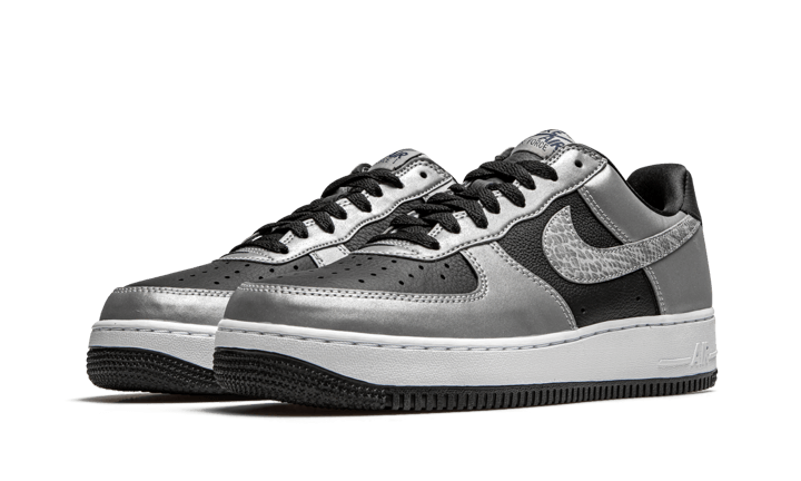 air-force-1-low-silver-snake-2021-socksforsport