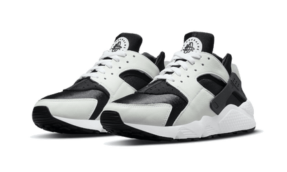 air-huarache-og-white-black-socksforsport