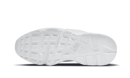 air-huarache-triple-white-2021-socksforsport