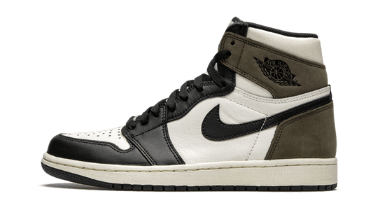 air-jordan-1-high-dark-mocha-socksforsport