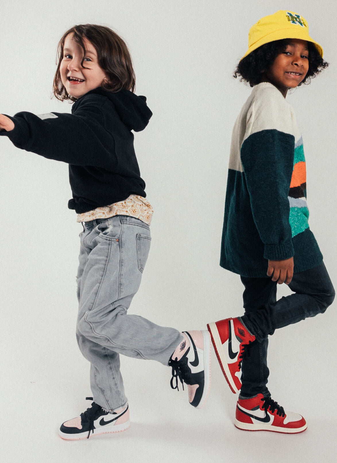 air-jordan-1-high-og-atmosphere-enfant-bubble-gum-ps-socksforsport