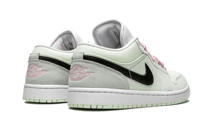air-jordan-1-low-barely-green-socksforsport