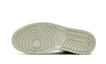 air-jordan-1-low-coconut-milk-socksforsport