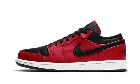 air-jordan-1-low-reverse-bred-pebbled-swoosh-socksforsport