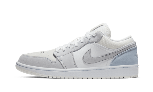 air-jordan-1-low-sky-grey-paris-socksforsport