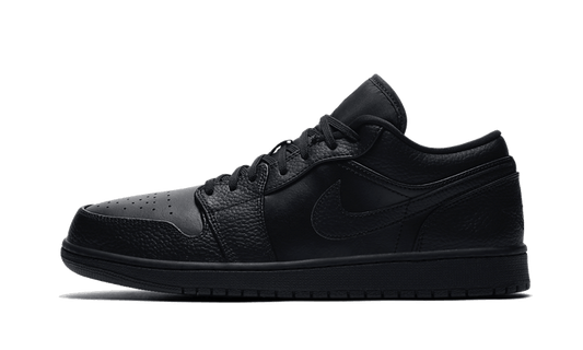 air-jordan-1-low-triple-black-socksforsport