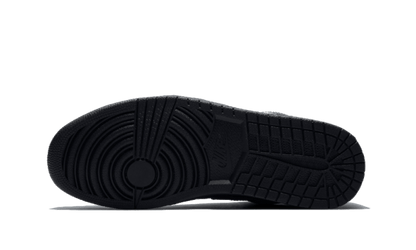 air-jordan-1-low-triple-black-socksforsport
