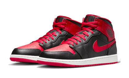 air-jordan-1-mid-alternate-bred-2022-socksforsport