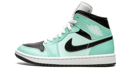 air-jordan-1-mid-aqua-blue-tint-socksforsport