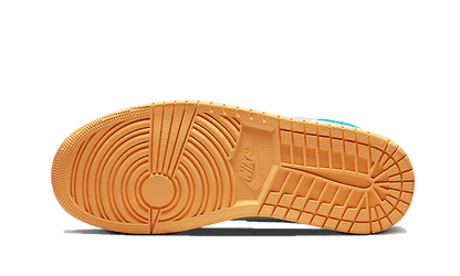 air-jordan-1-mid-aquatone-socksforsport