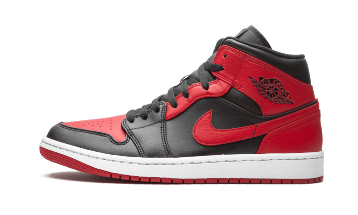 air-jordan-1-mid-banned-2020-socksforsport