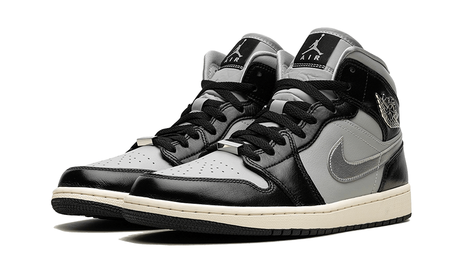 air-jordan-1-mid-black-chrome-socksforsport