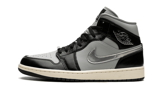 air-jordan-1-mid-black-chrome-socksforsport