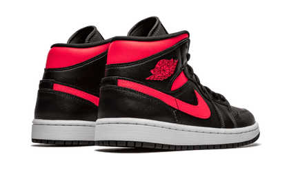 air-jordan-1-mid-black-siren-red-socksforsport
