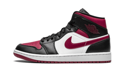 air-jordan-1-mid-bred-toe-socksforsport