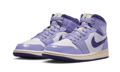 air-jordan-1-mid-purple-chenille-socksforsport