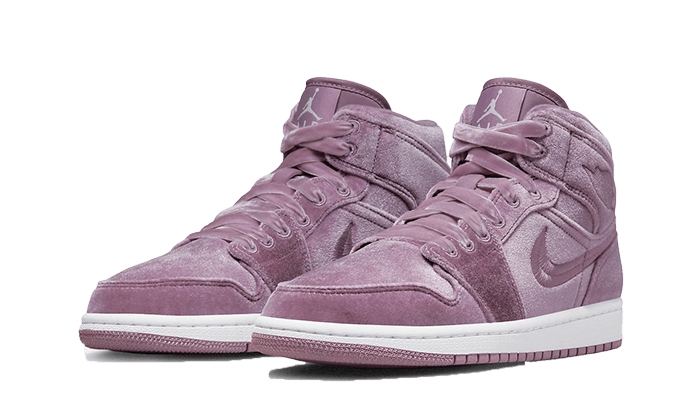 air-jordan-1-mid-se-purple-velvet-socksforsport