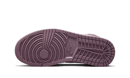 air-jordan-1-mid-se-purple-velvet-socksforsport